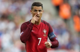 电子竞技-德约科维奇赛事官方发布问鼎冠军新规，湖人争议不断！