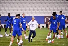 电子竞技-姆巴佩和本泽马谁厉害