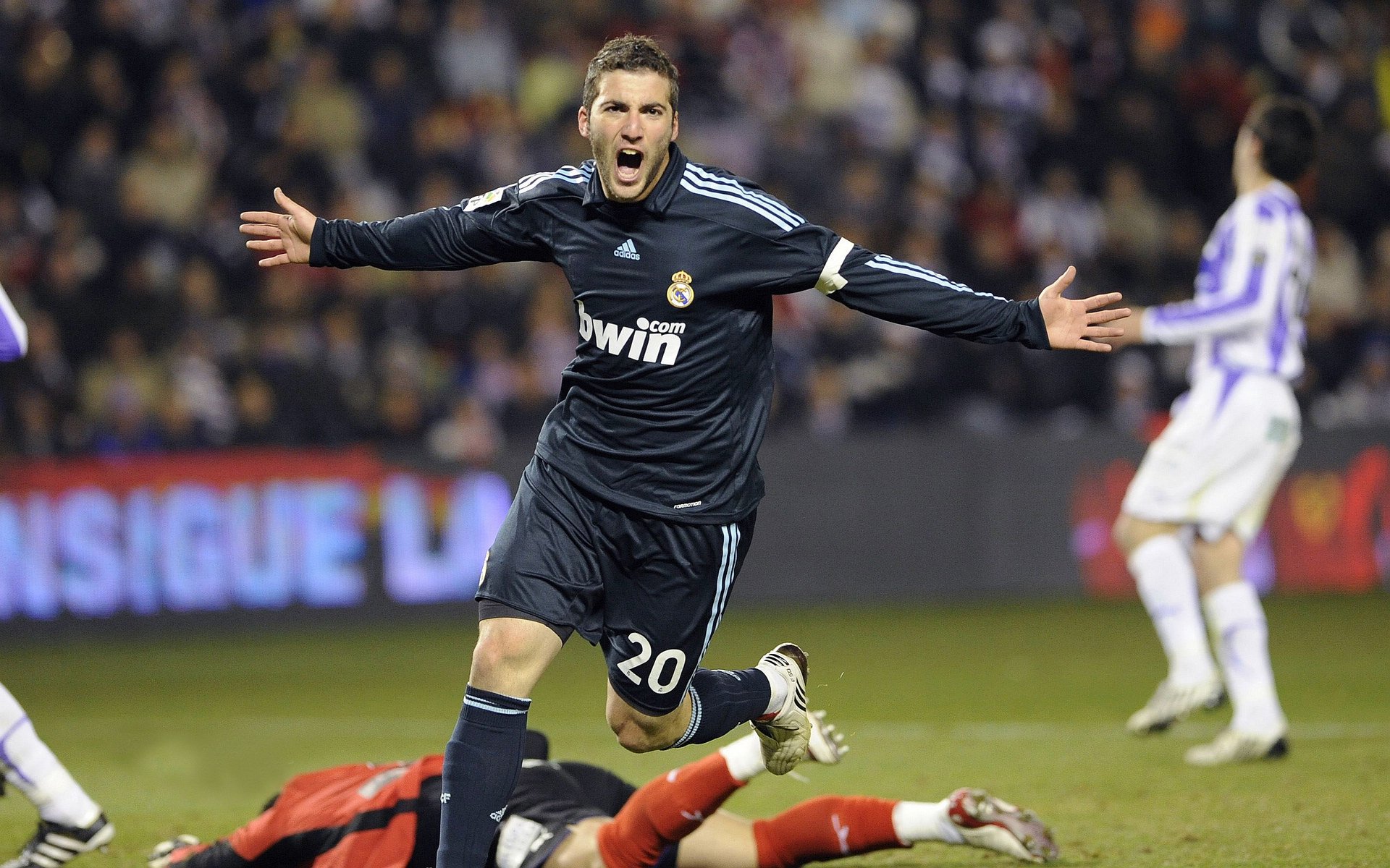 詹姆斯关键节点赛事规则更新，皇家马德里带队取胜！